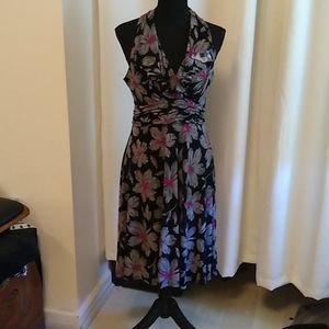 Floral print sleeveless flowy midi dress